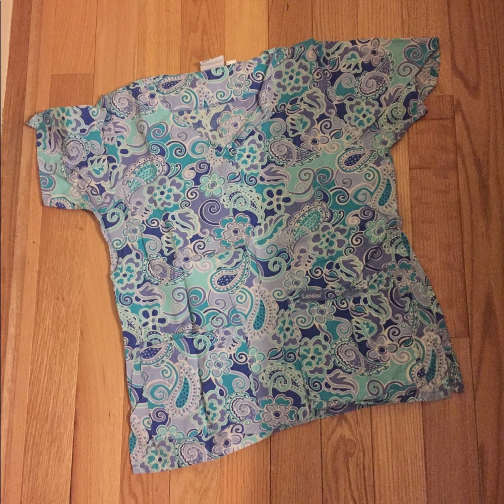 Scrub top